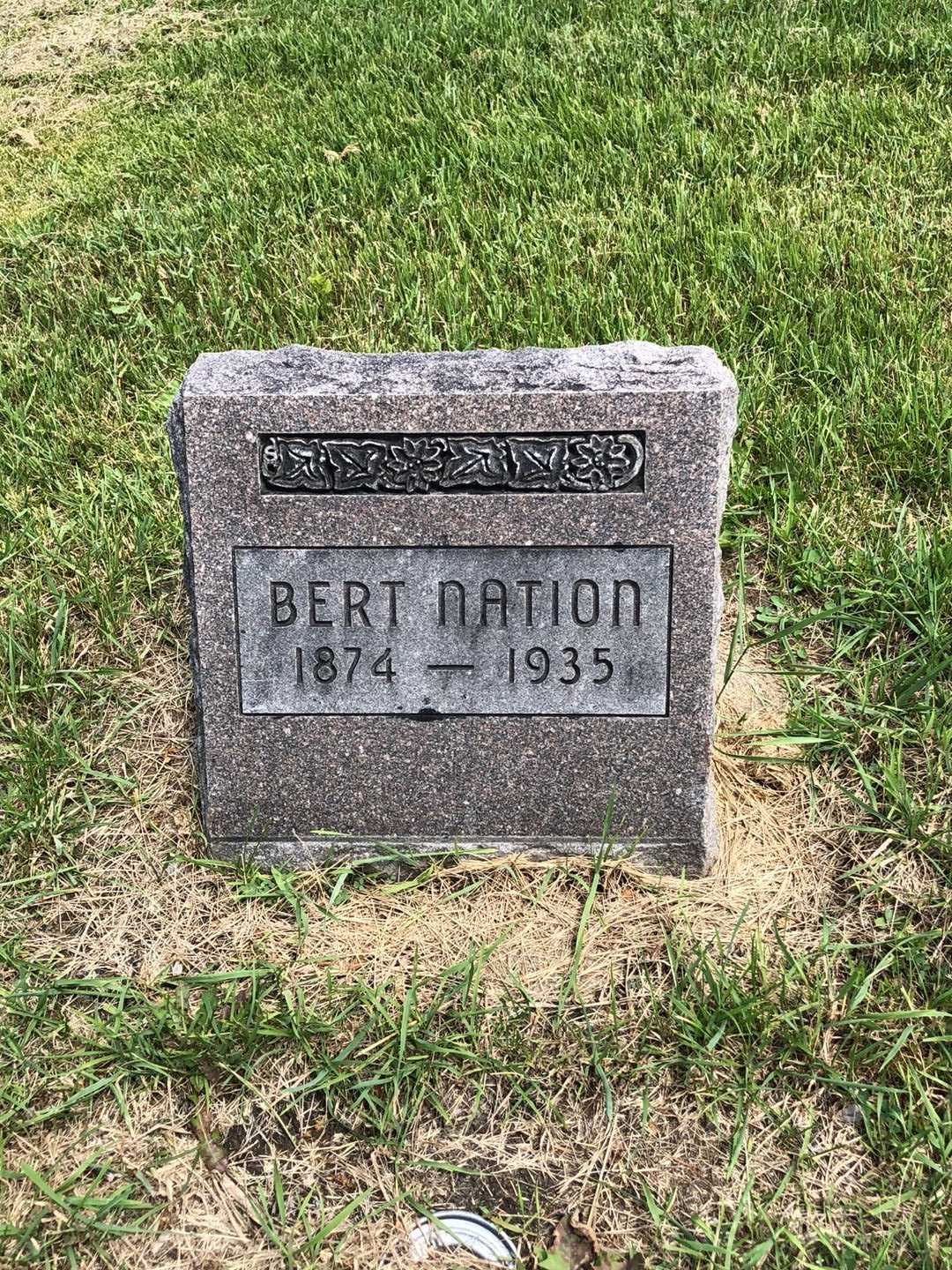 Bert Nation's grave. Photo 1