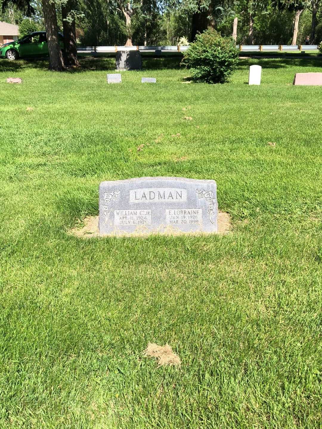 William C. Ladman Junior's grave. Photo 2