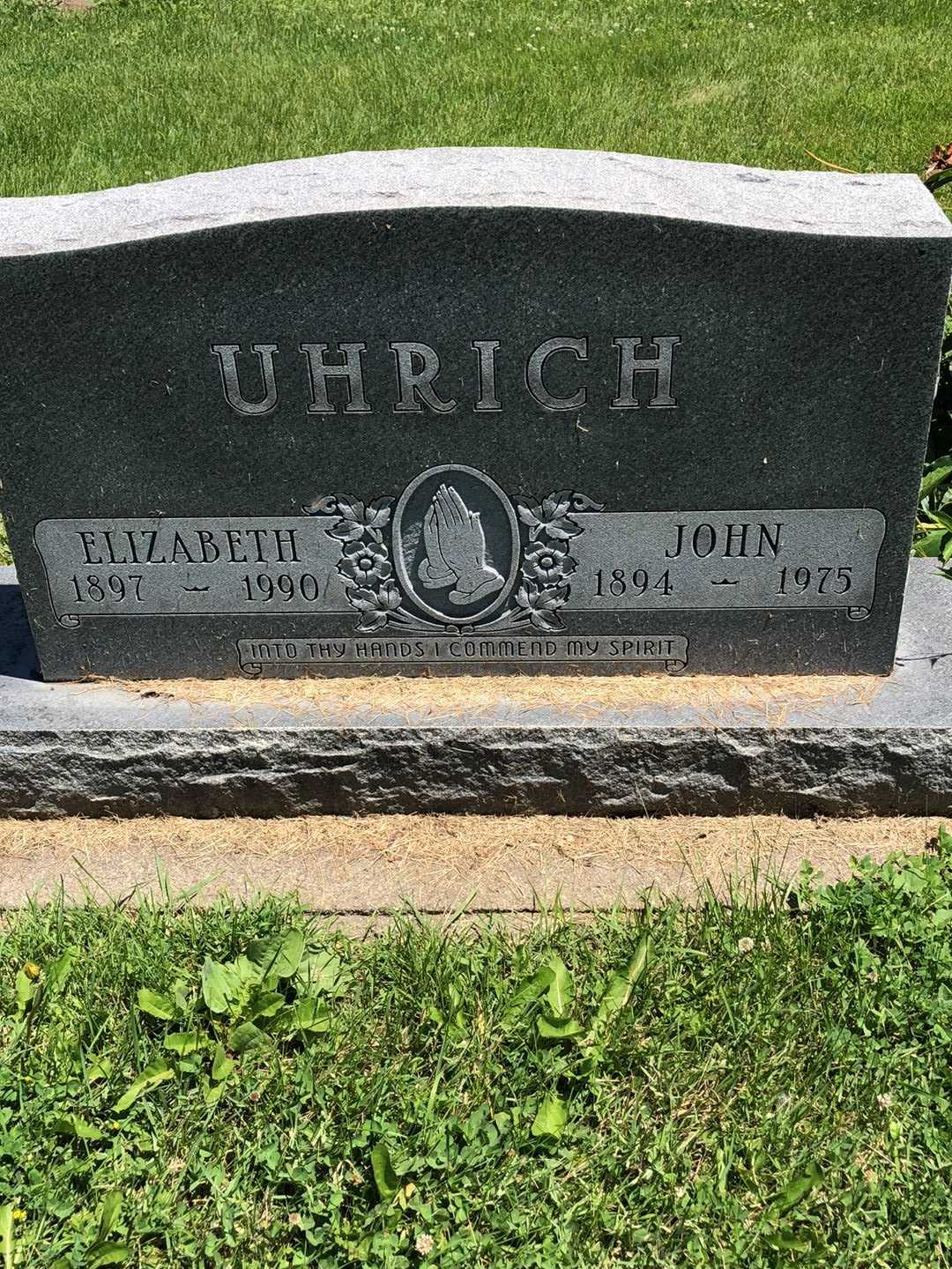 Elizabeth Uhrich's grave. Photo 1