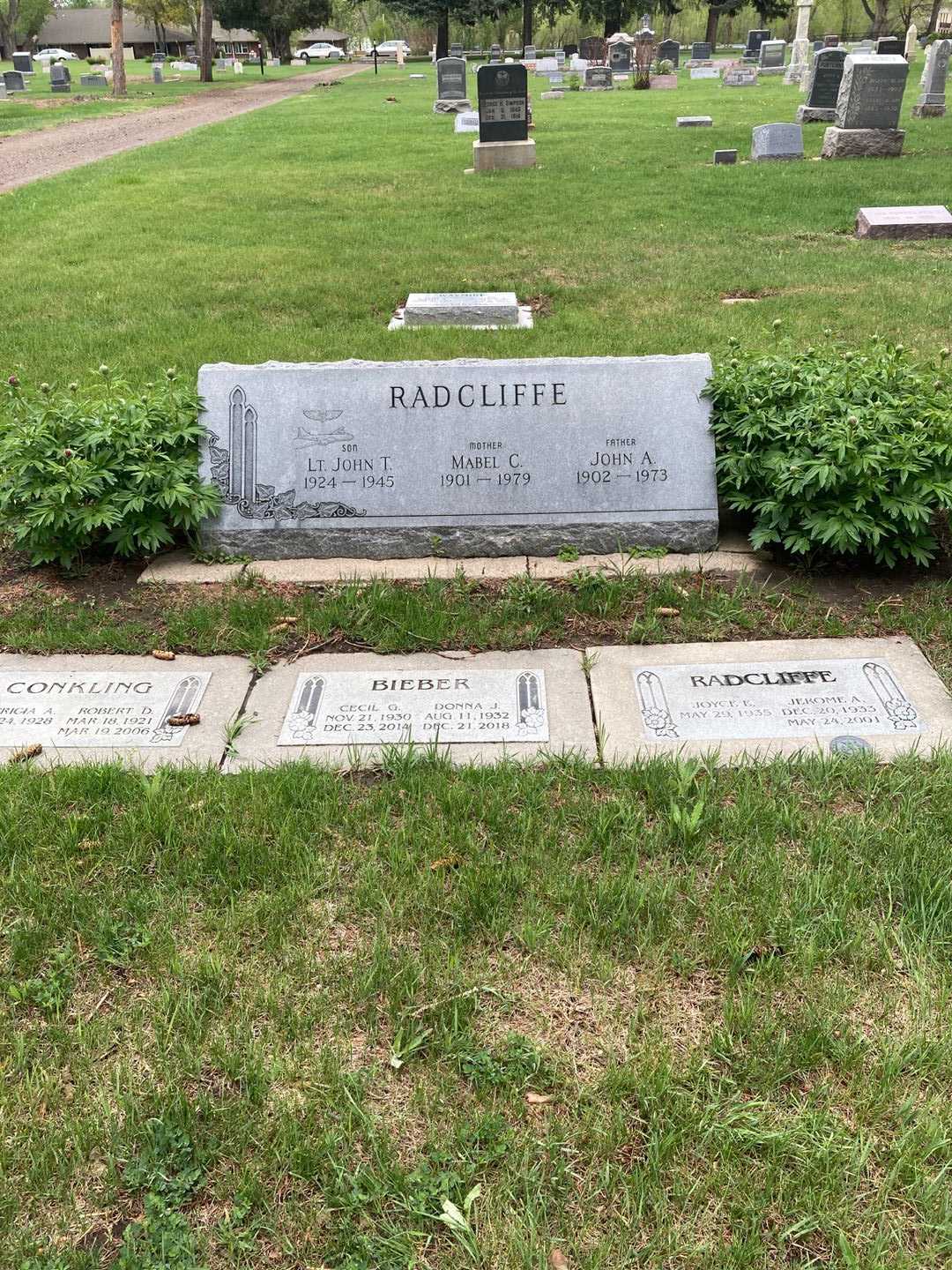 John T. Radcliffe's grave. Photo 2