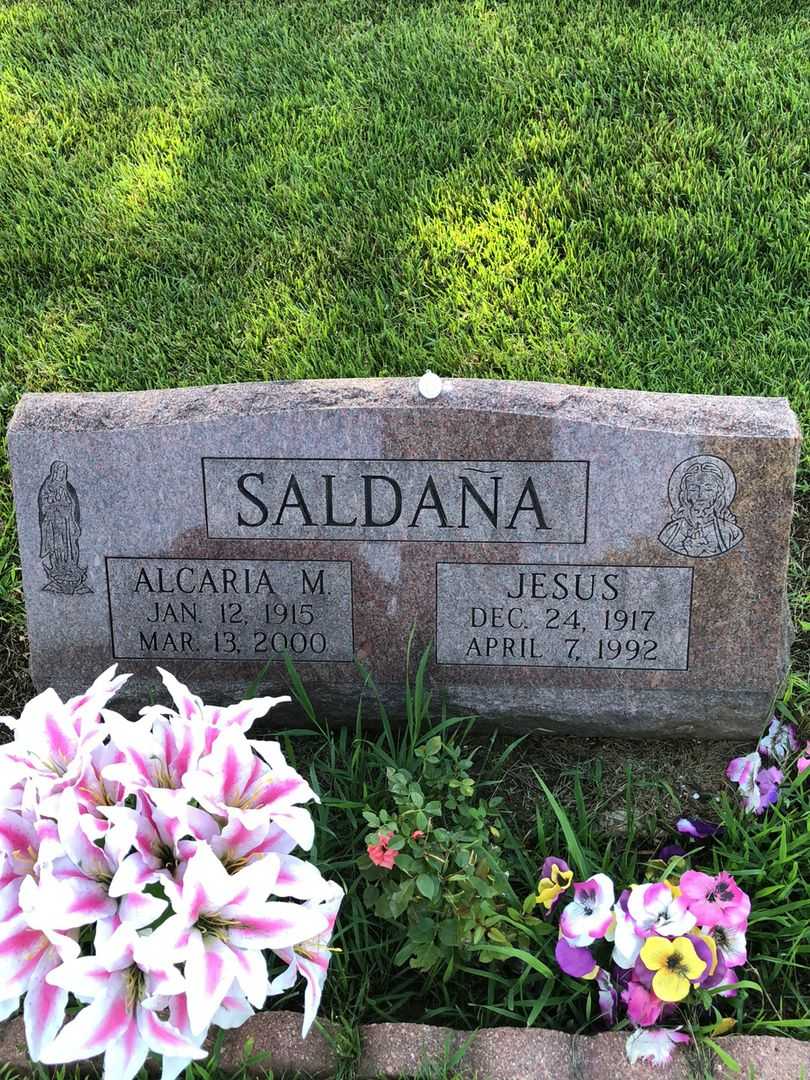 Alcaria M. Saldana's grave. Photo 3