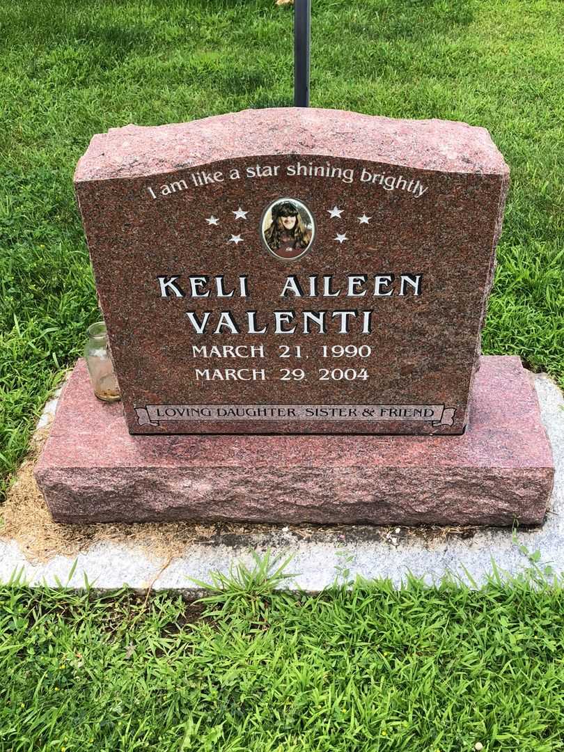 Keli Aileen Valenti's grave. Photo 1