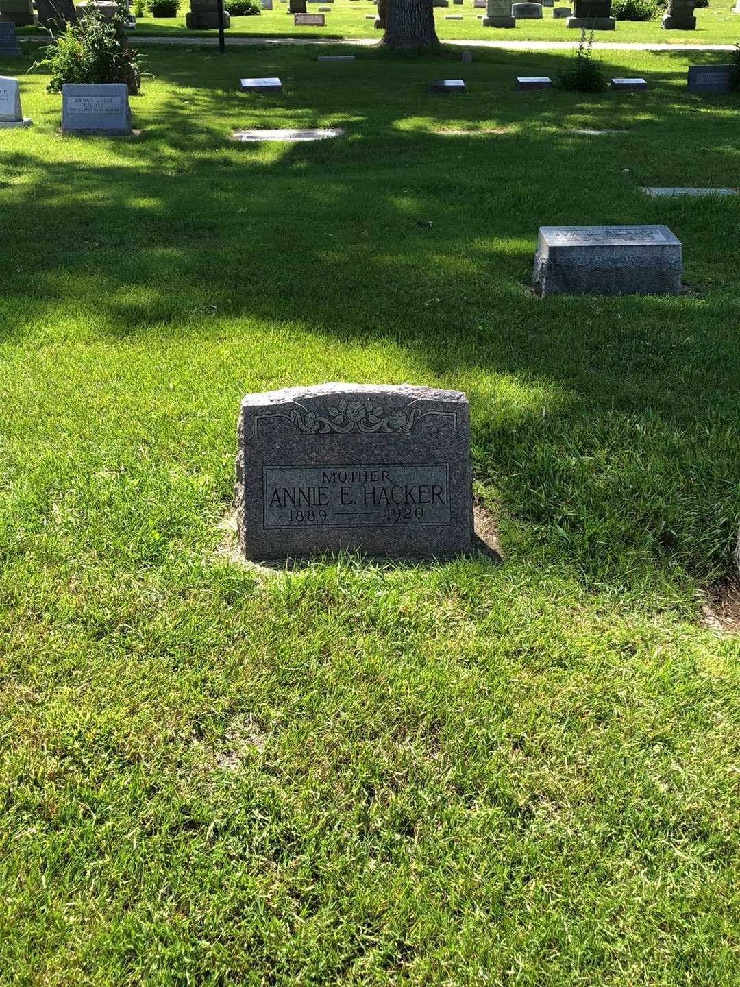 Annie E. Hacker's grave. Photo 2