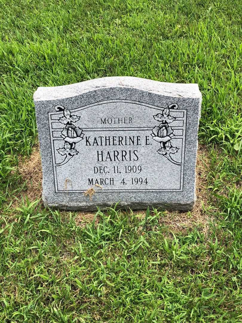 Katherine Ethel Cady-Harris's grave. Photo 1