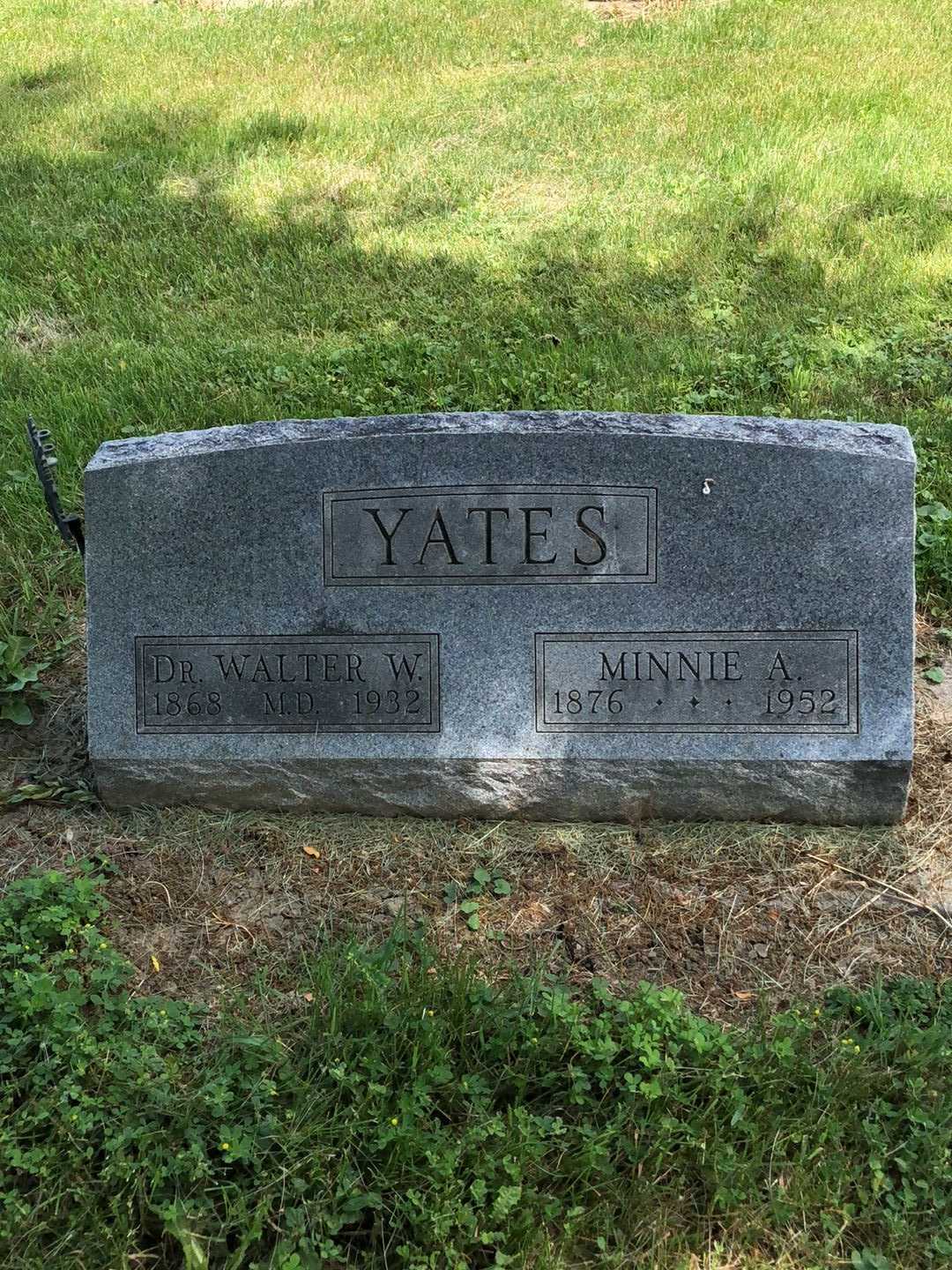 Walter W. Yates's grave. Photo 1