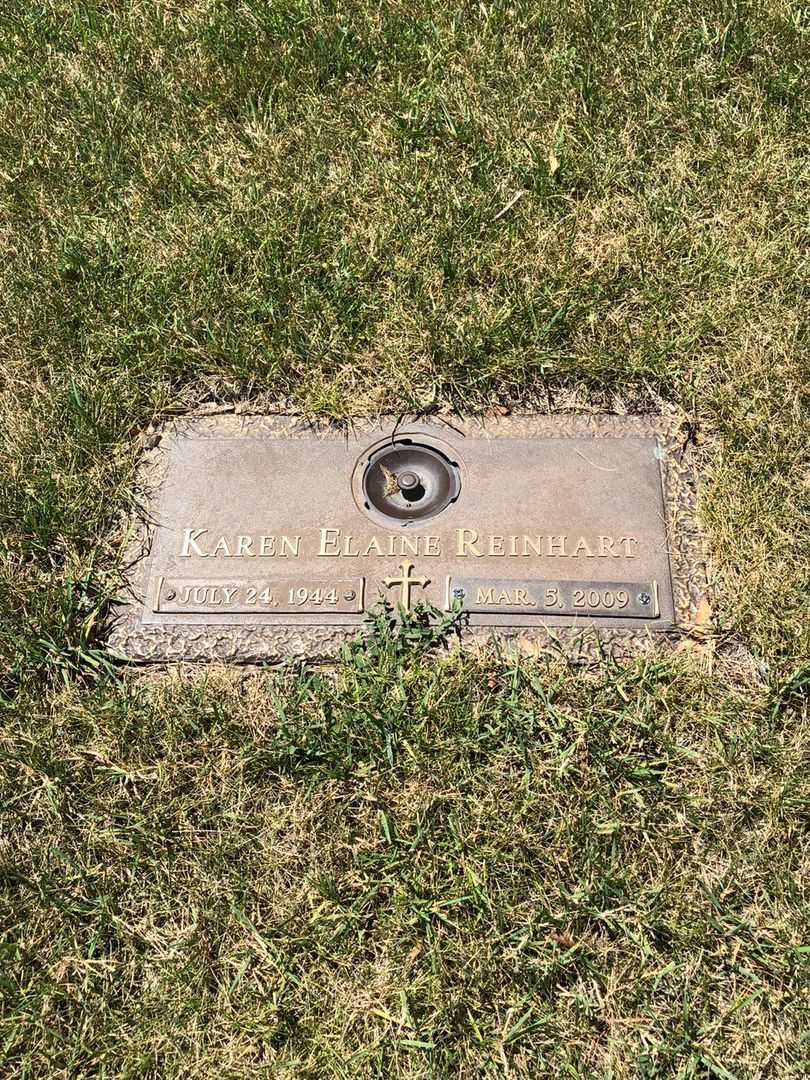 Carla Faye Radloff's grave. Photo 4