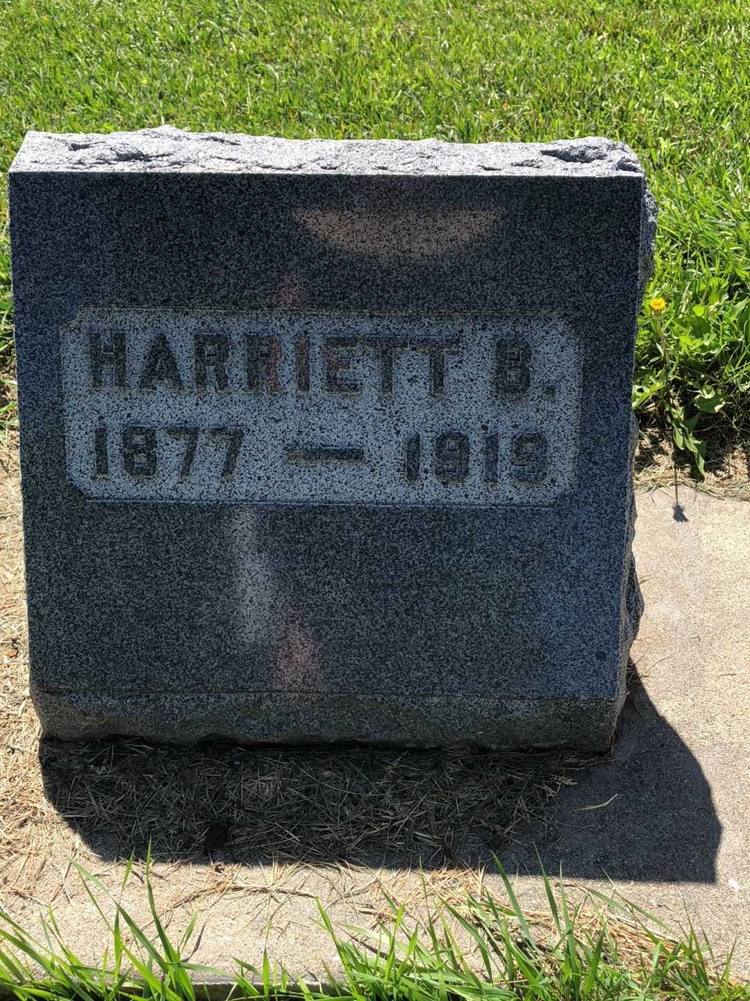 Harriett Elliot B. Abbott's grave. Photo 3