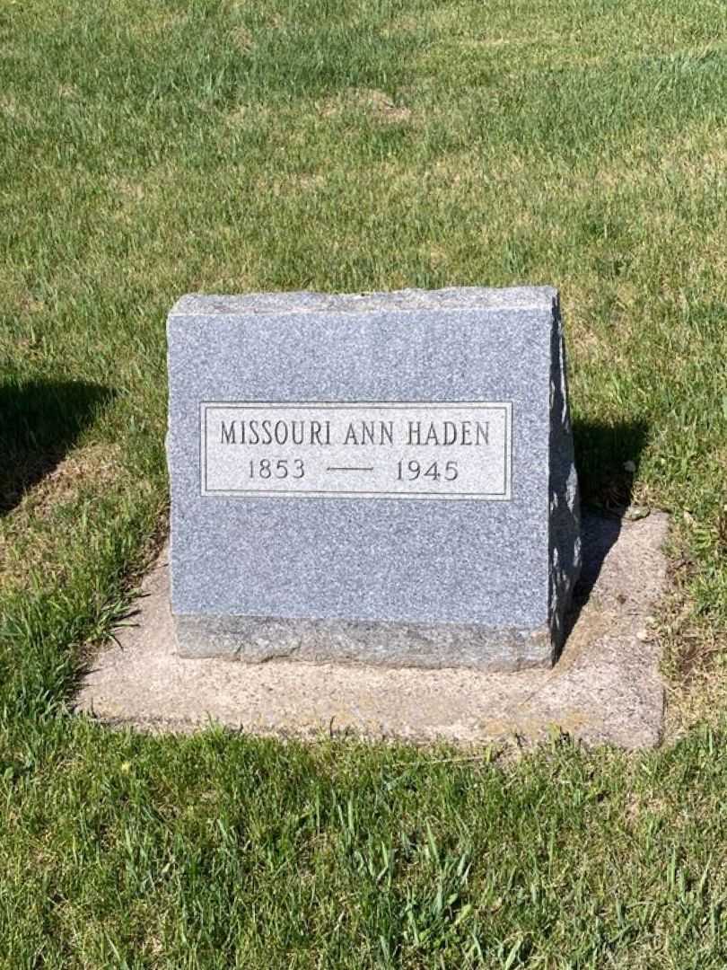 Missouri Ann Haden's grave. Photo 1