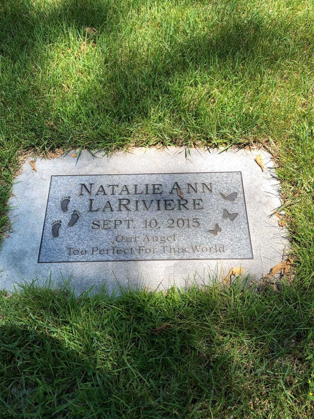 Natalie Ann LaRiviere's grave. Photo 1