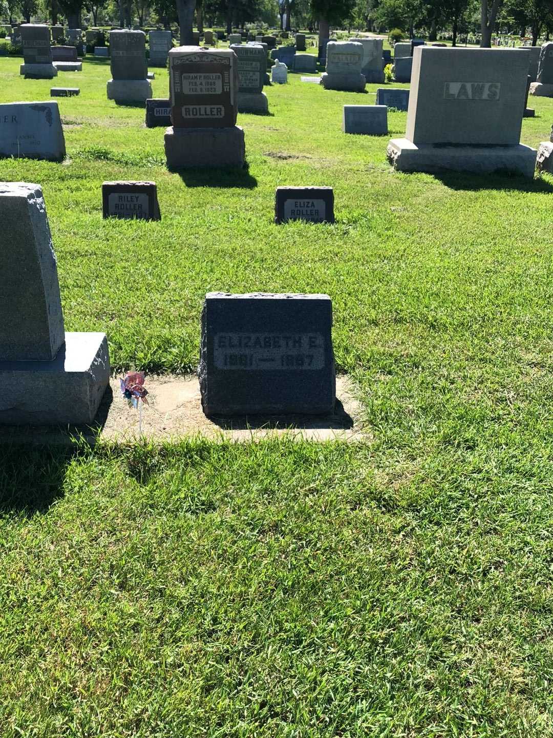 Elizabeth E. Abbott's grave. Photo 2