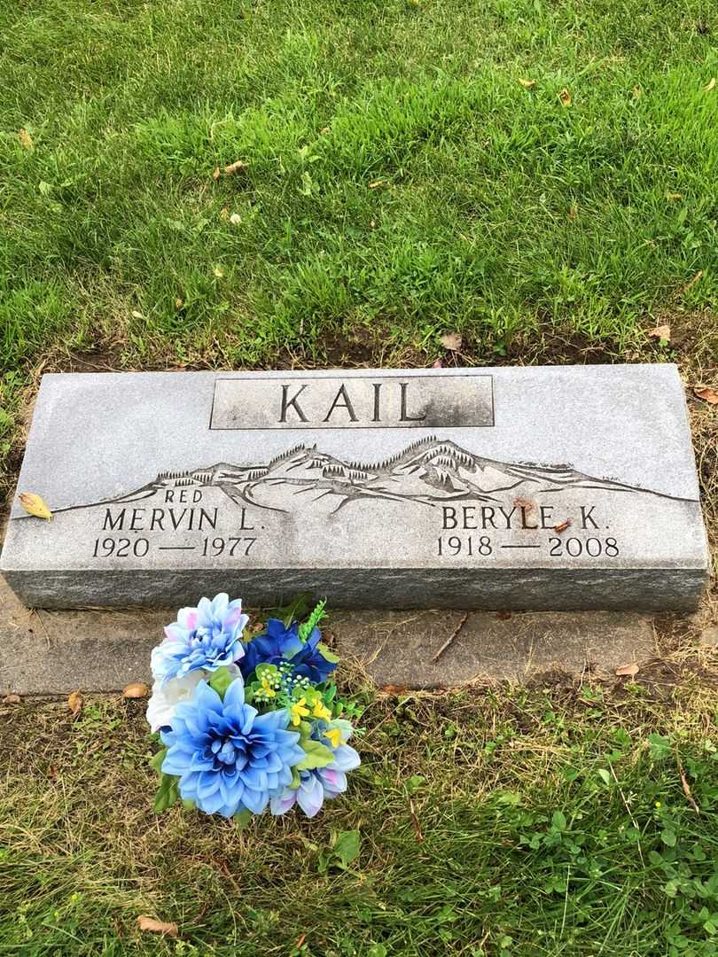 Mervin L. "Red" Kail's grave. Photo 1