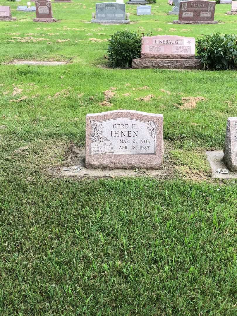 Gerd H. Ihnen's grave. Photo 2