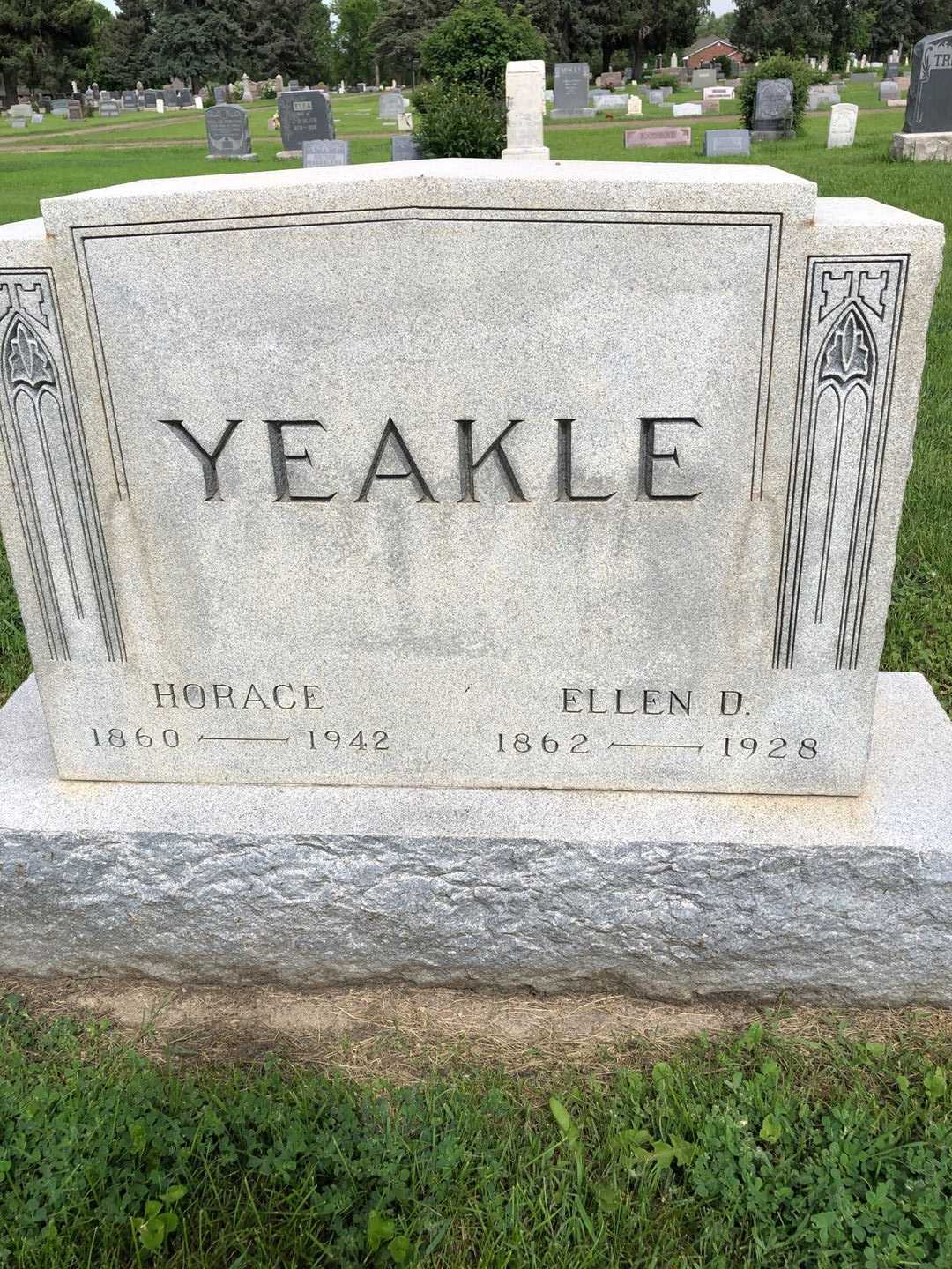 Ellen D. Yeakle's grave. Photo 1