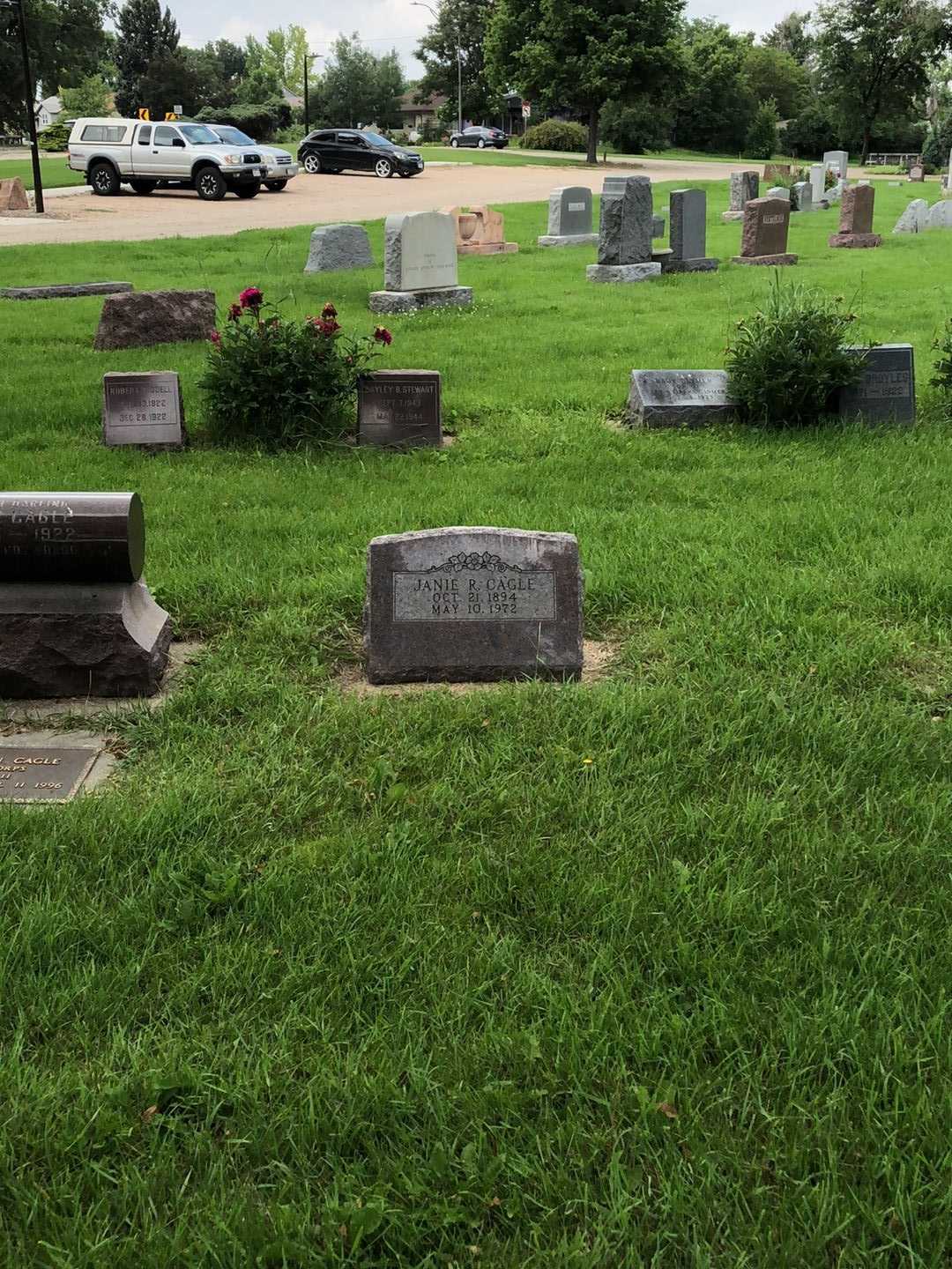 Elizabeth Janie R. Cagle's grave. Photo 2