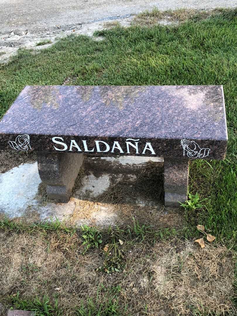 Juan Saldana's grave. Photo 1