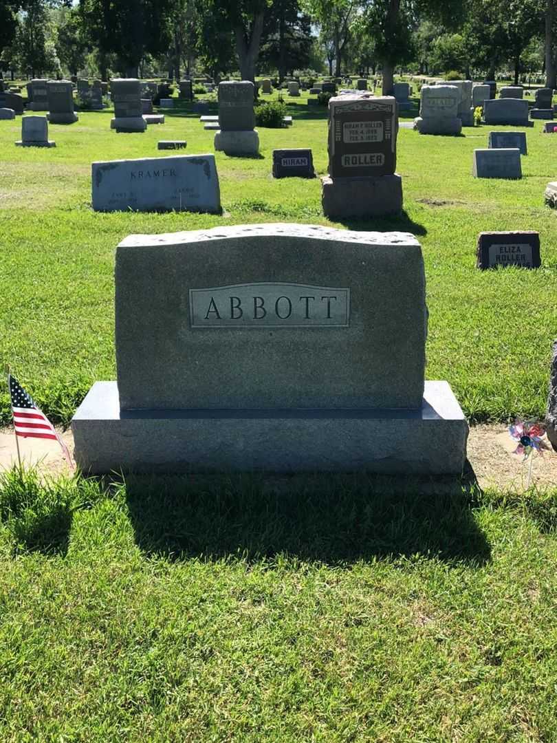 John H. Abbott's grave. Photo 1