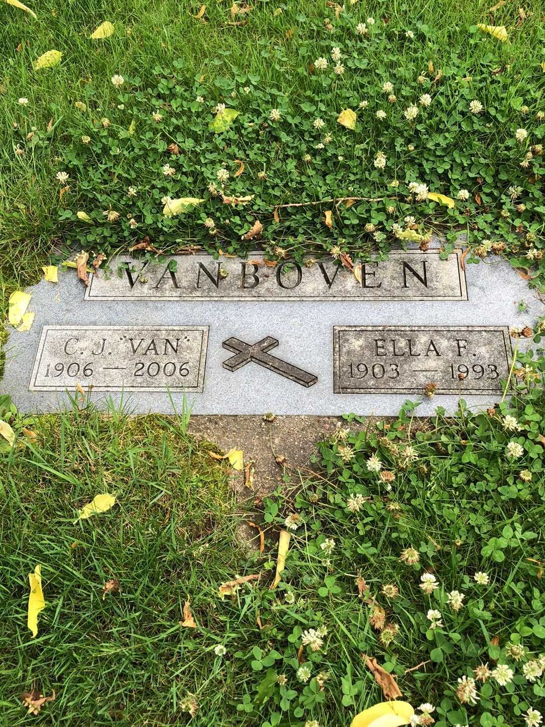 Ella Fae Van Boven's grave. Photo 1